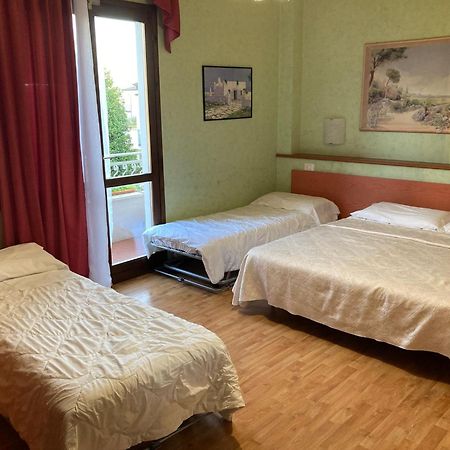 Hotel Benaco Sirmione Exterior photo